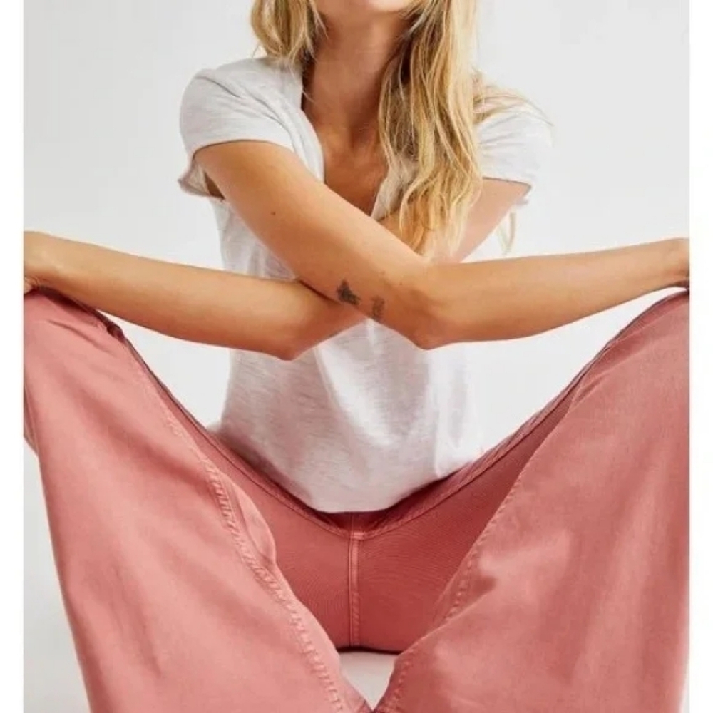Free People Penny Pull On Flare Denim Jeans Pink Rose Size 27 NWOT - Picture 2 of 16